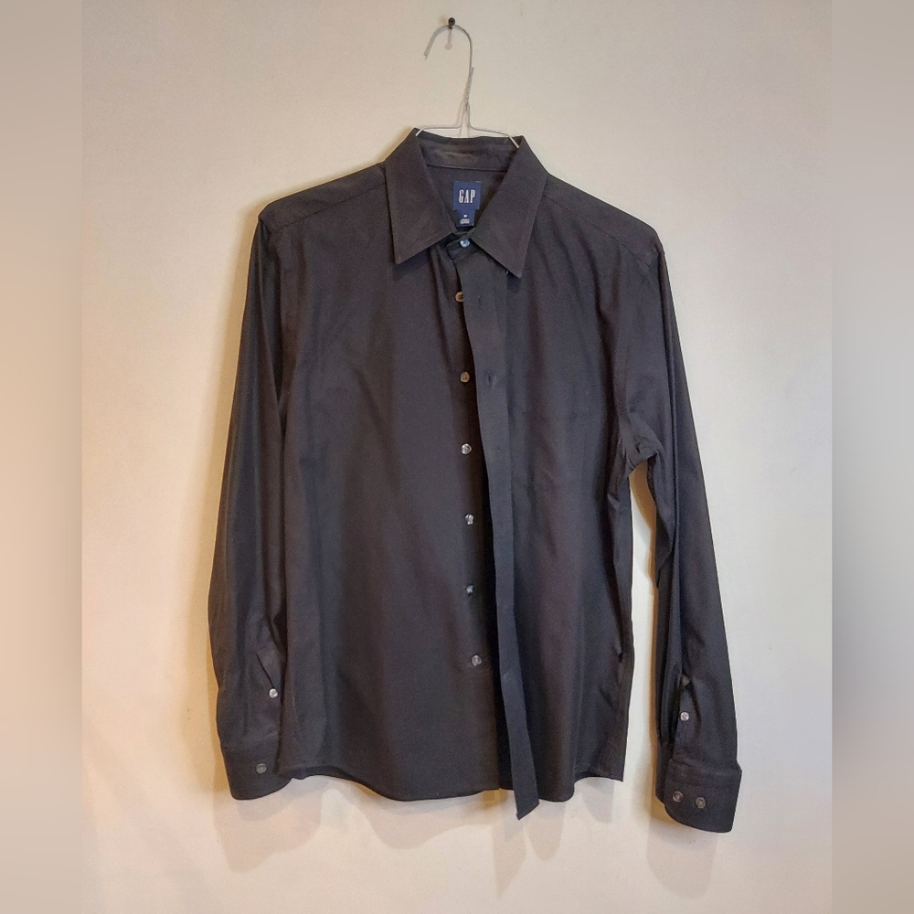 Gap button down dress shirt